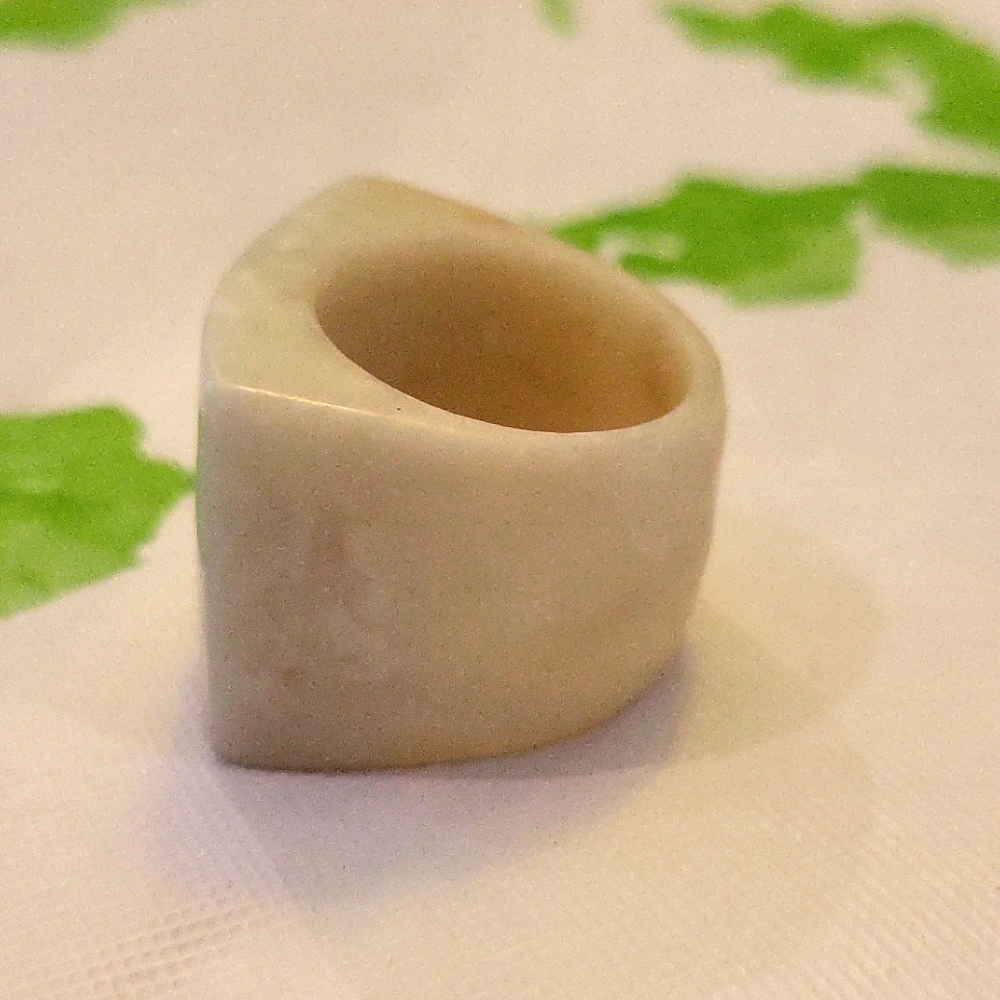 Large White Agate Ring - image 2